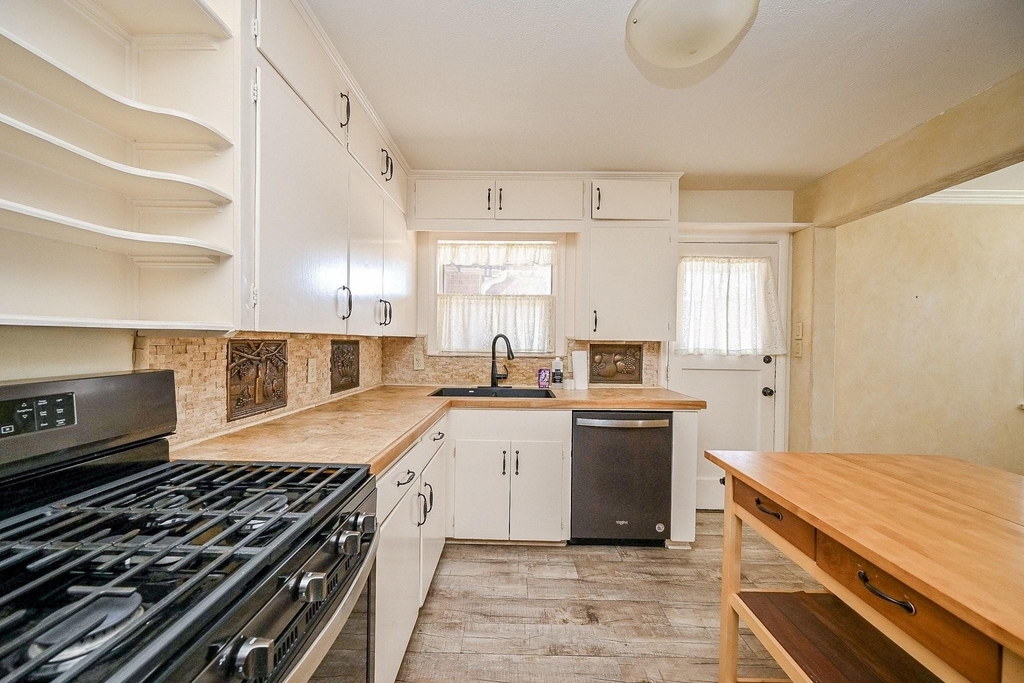 2821 Eastgrove Lane - Photo 9