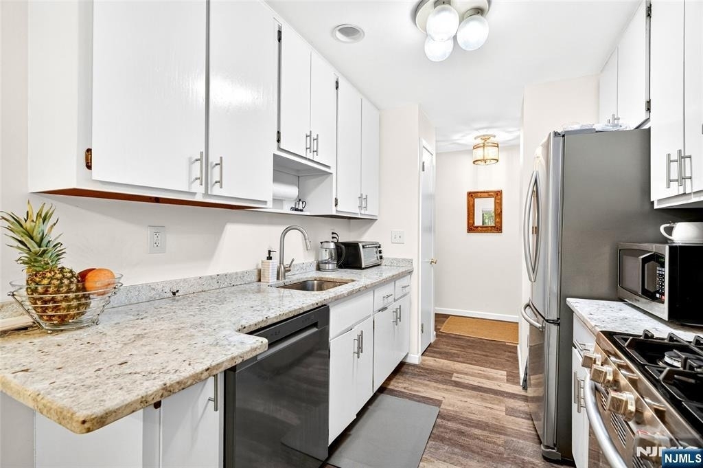 138 Indian Hollow - Photo 10