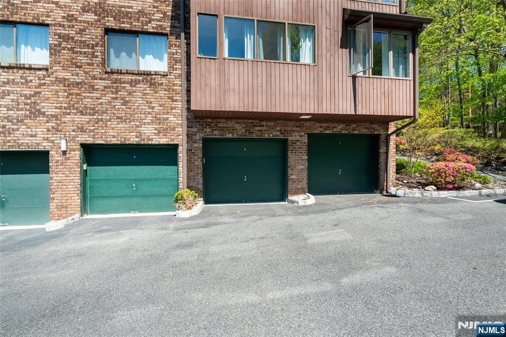 138 Indian Hollow - Photo 37