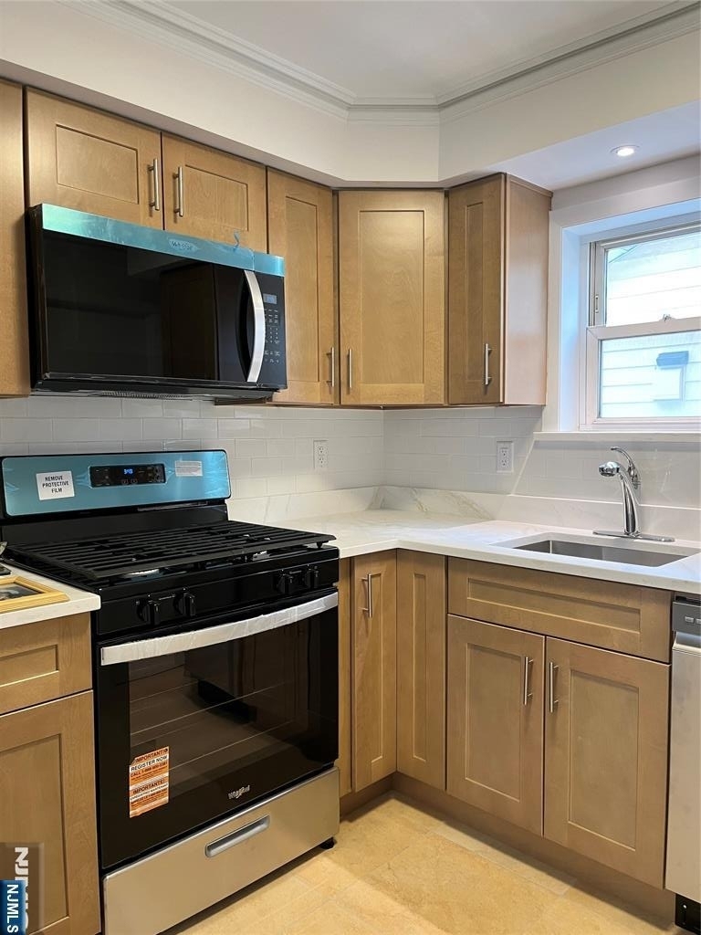 524 Kearney - Photo 2