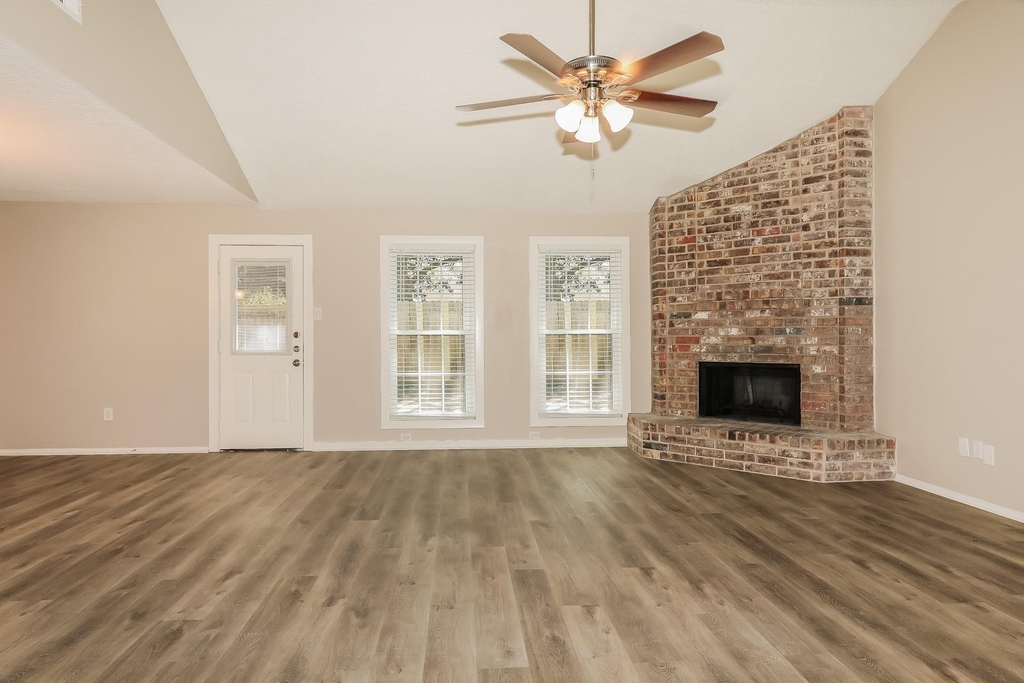 4703 Owens Creek Lane - Photo 1