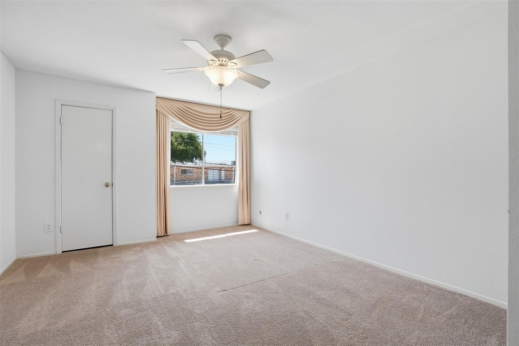 1920 Augusta Drive - Photo 12