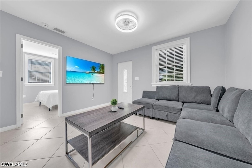 2750 Manorca Avenue - Photo 4