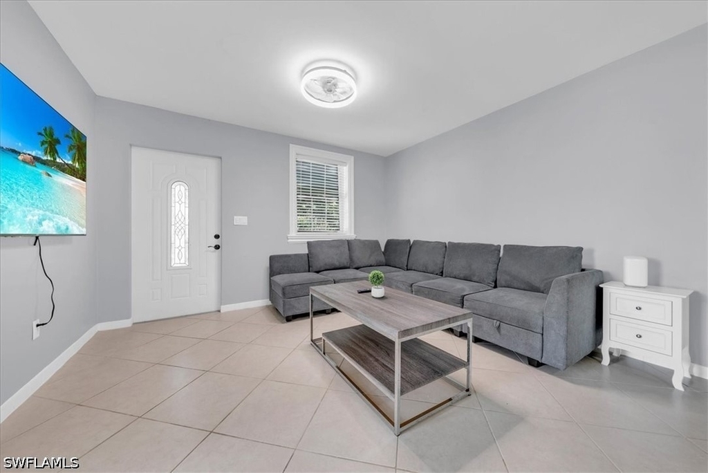2750 Manorca Avenue - Photo 3