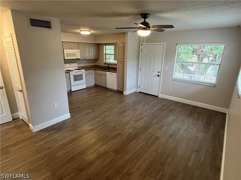 3325 Airport Road N - Photo 3