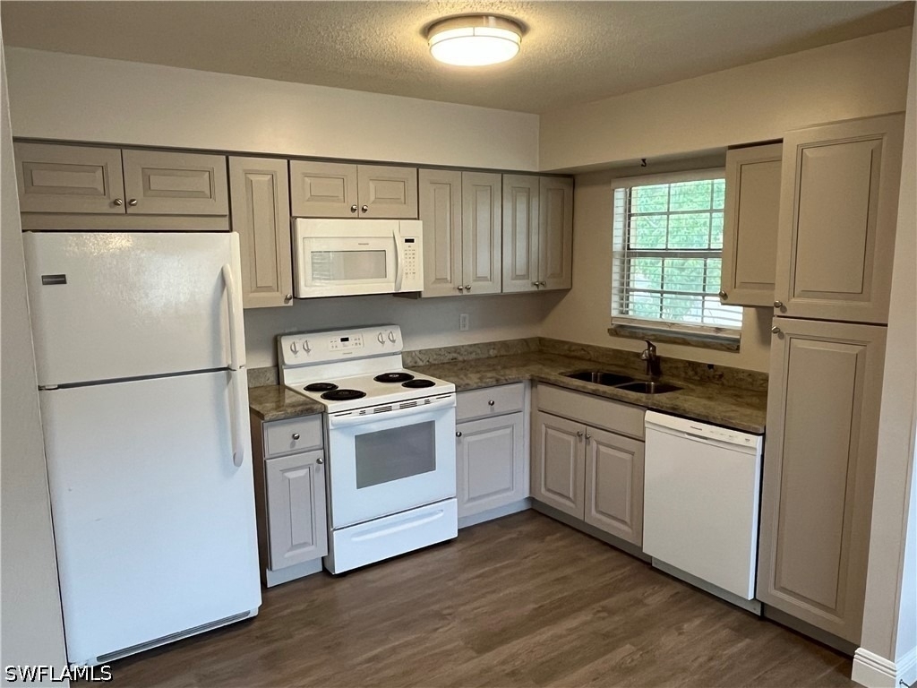 3325 Airport Road N - Photo 0