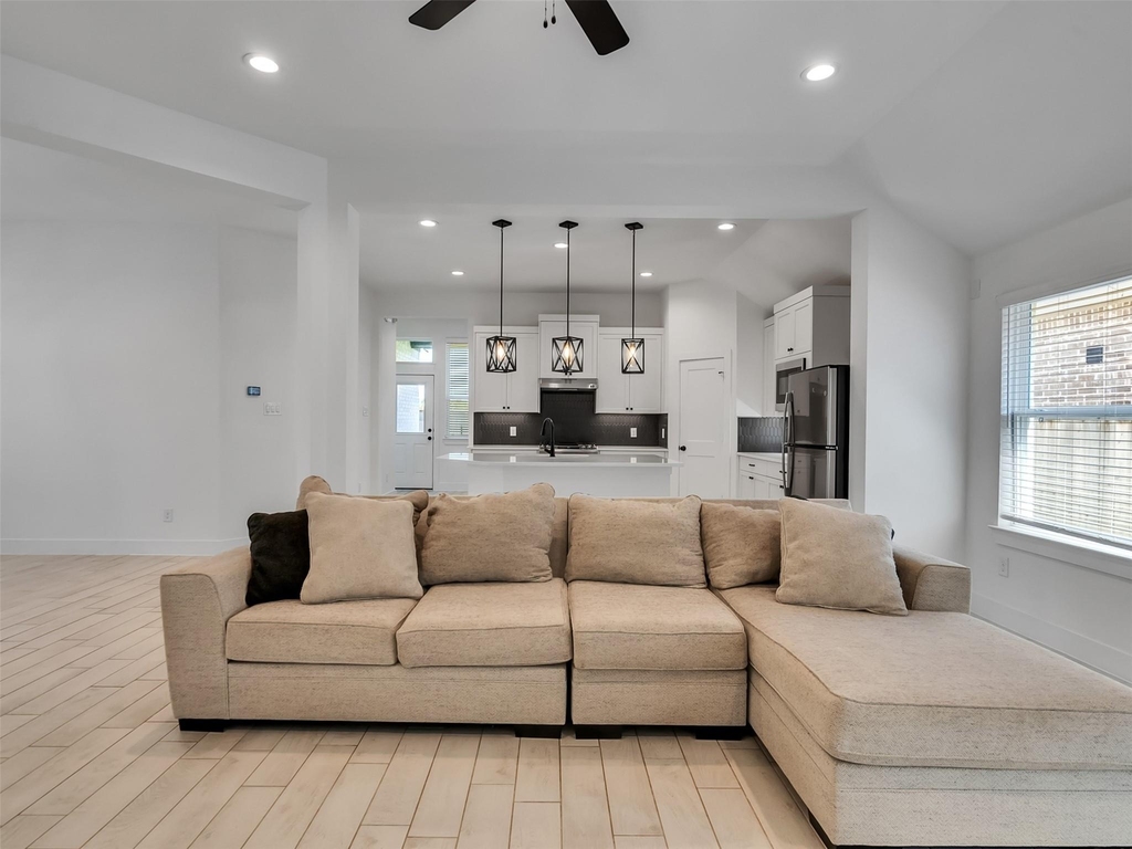 21330 Groundnut Court - Photo 10
