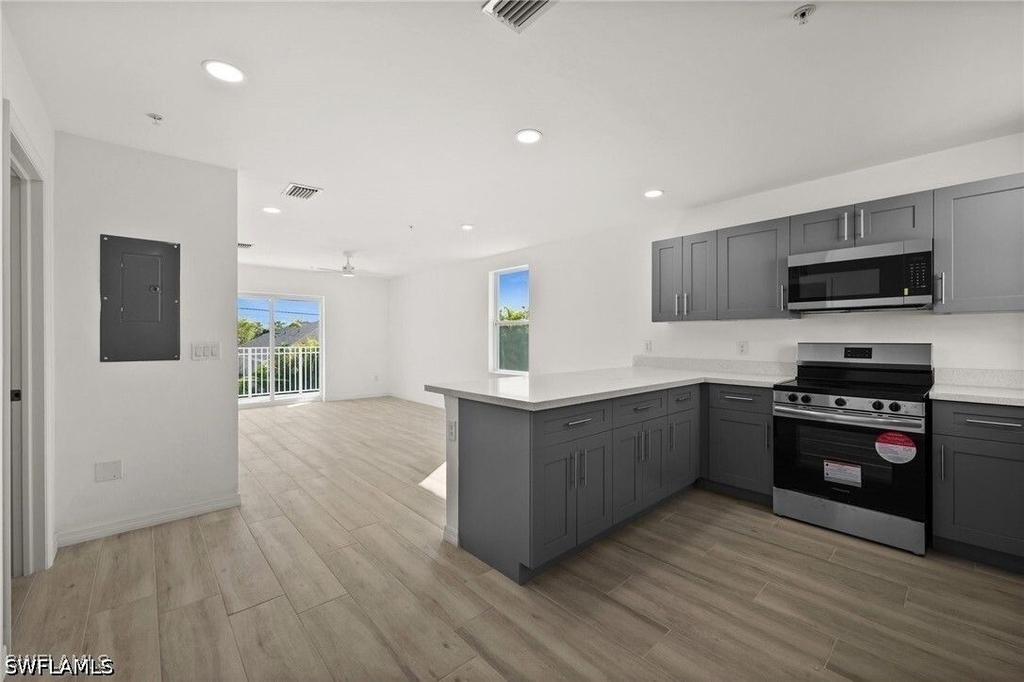 3815 Chiquita Boulevard S - Photo 9
