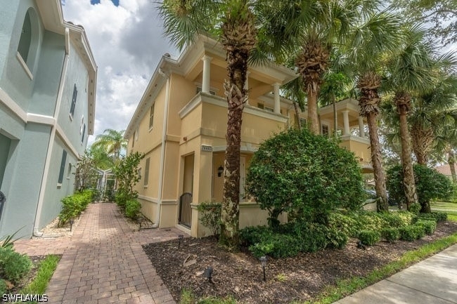 28495 Villagewalk Boulevard - Photo 3