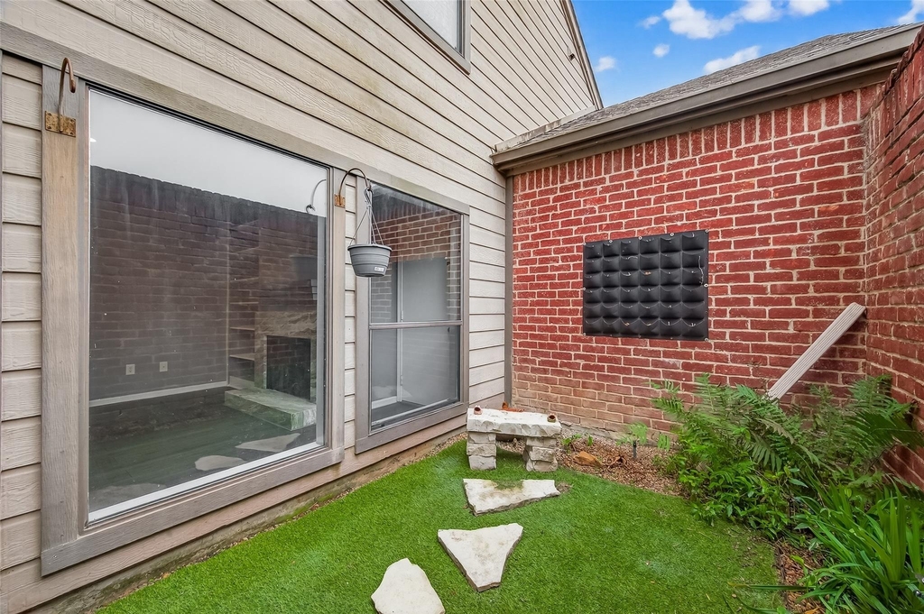 7447 Cambridge Street - Photo 36