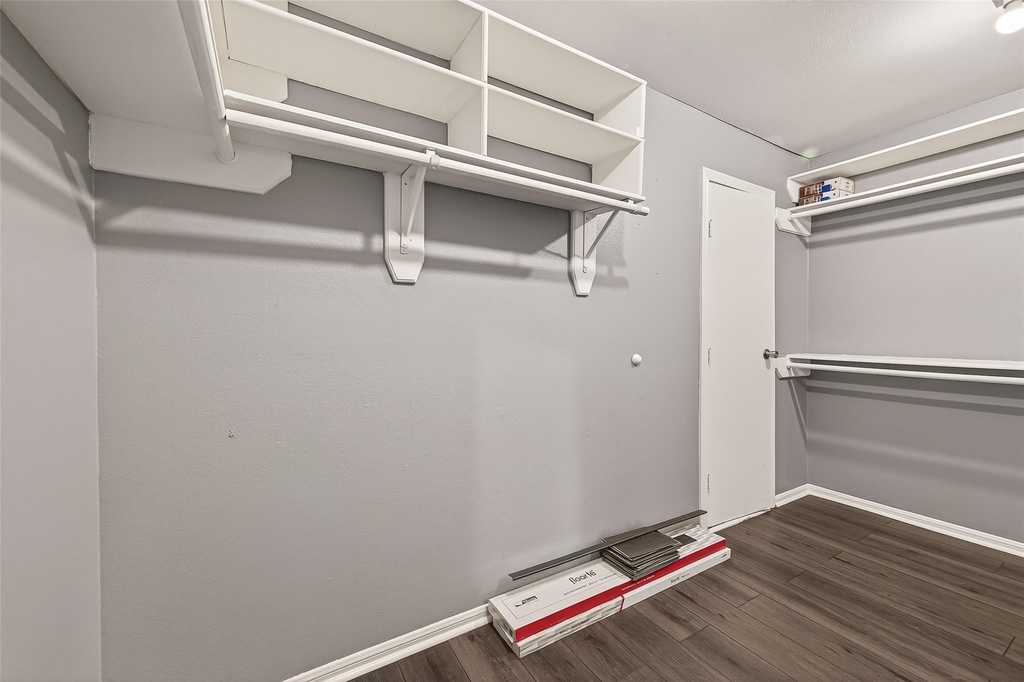 7447 Cambridge Street - Photo 32