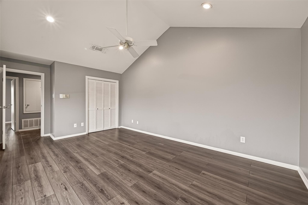 7447 Cambridge Street - Photo 12