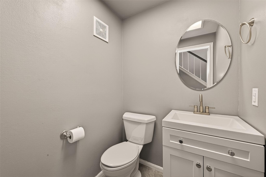 7447 Cambridge Street - Photo 24