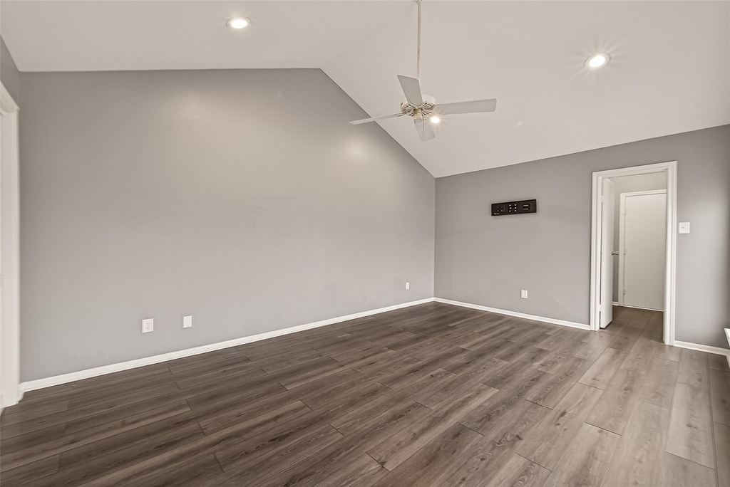 7447 Cambridge Street - Photo 27