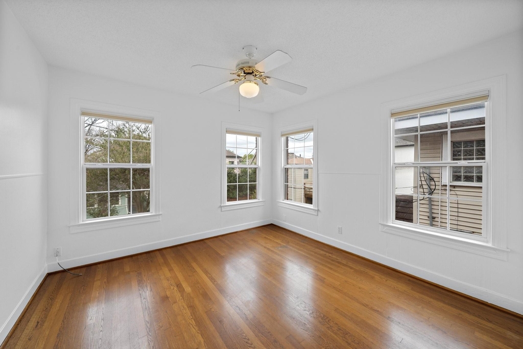 1510 Harold Street - Photo 11