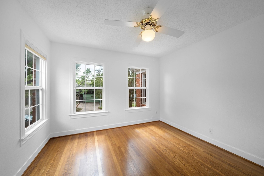1510 Harold Street - Photo 13