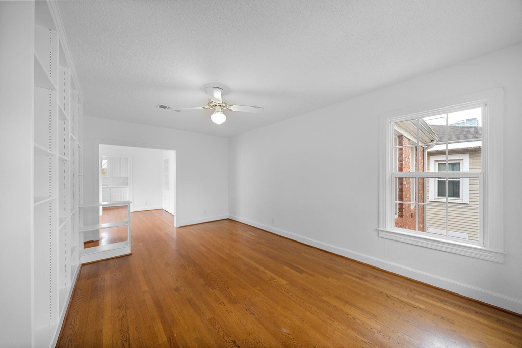 1510 Harold Street - Photo 4