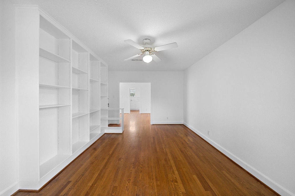 1510 Harold Street - Photo 2