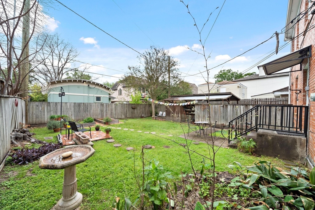 1510 Harold Street - Photo 17