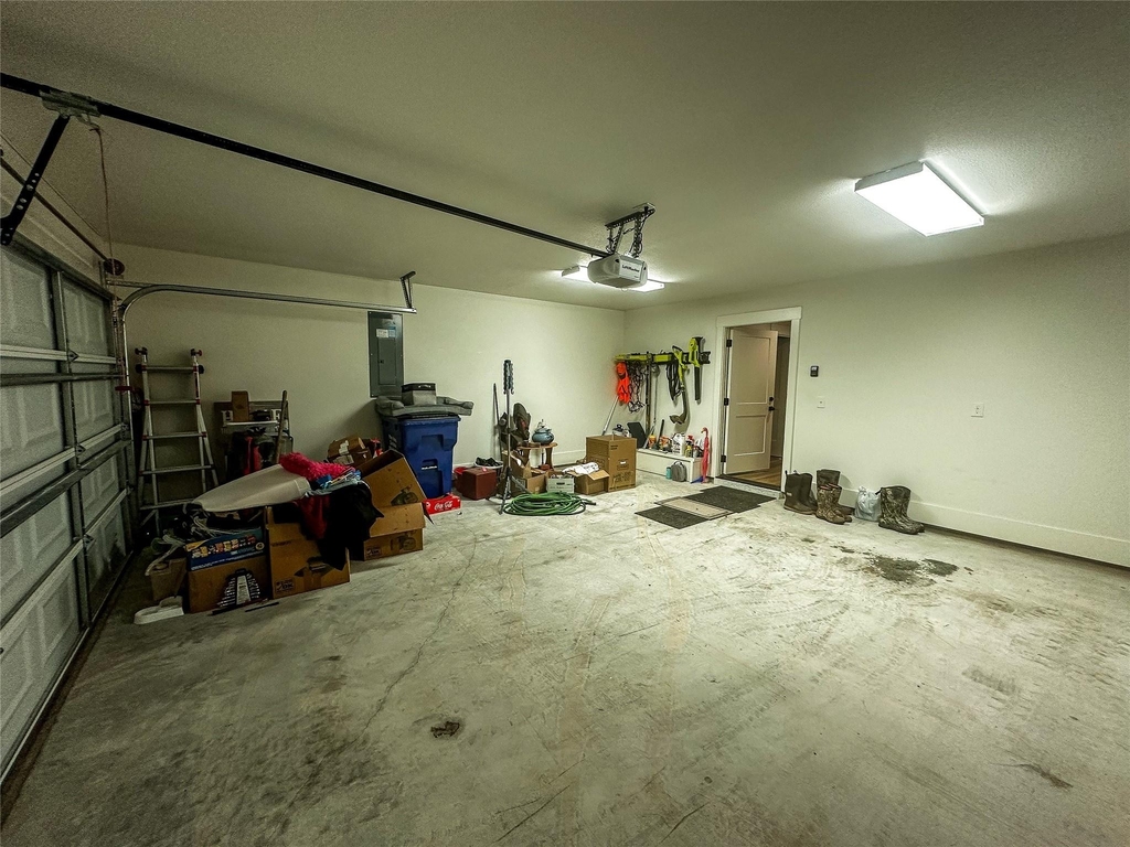 313 Mandavilla Way - Photo 34