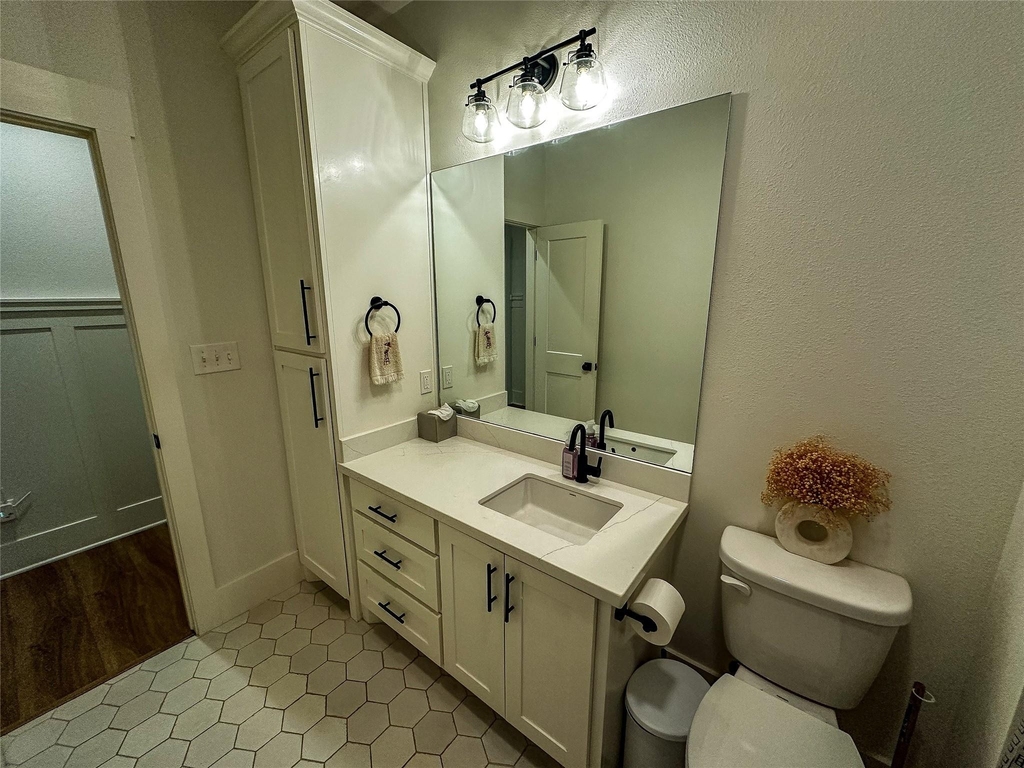313 Mandavilla Way - Photo 24