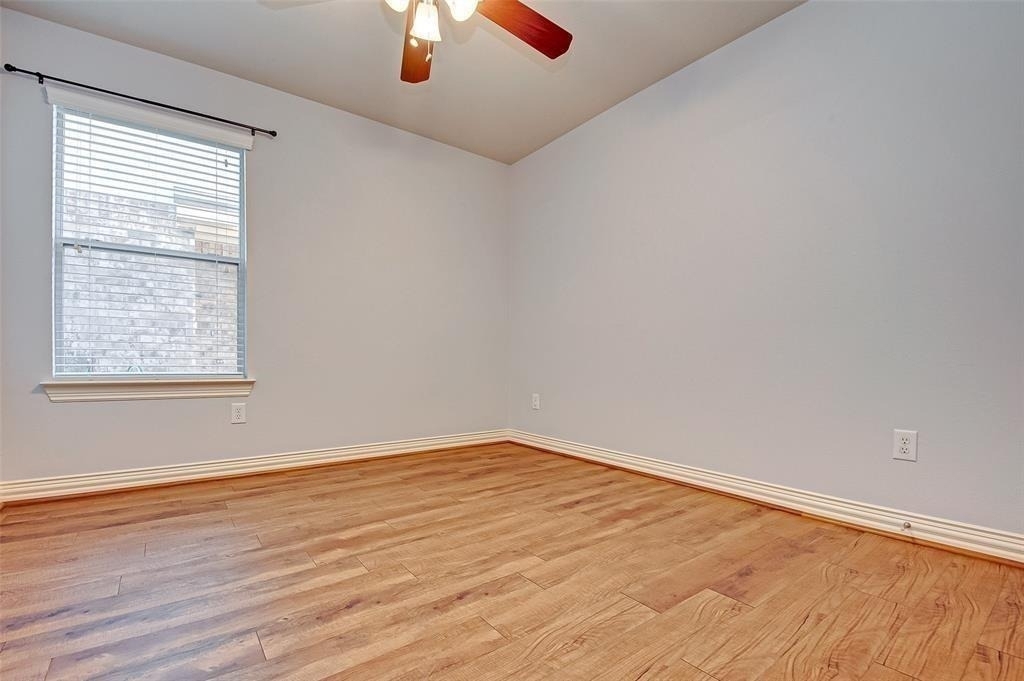 5518 Gibralter Place - Photo 8