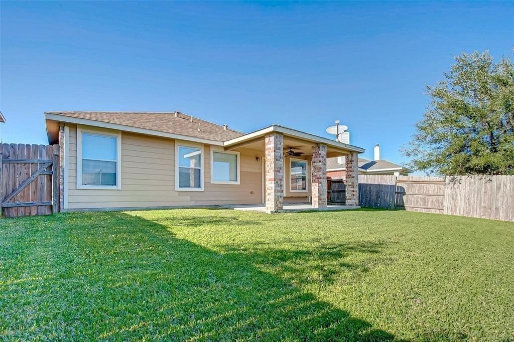 5518 Gibralter Place - Photo 13