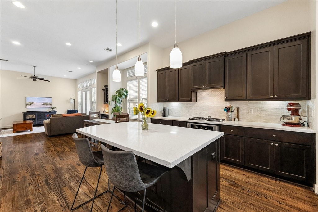 4212 Dickson Street - Photo 2