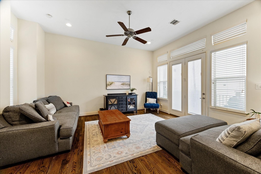 4212 Dickson Street - Photo 9