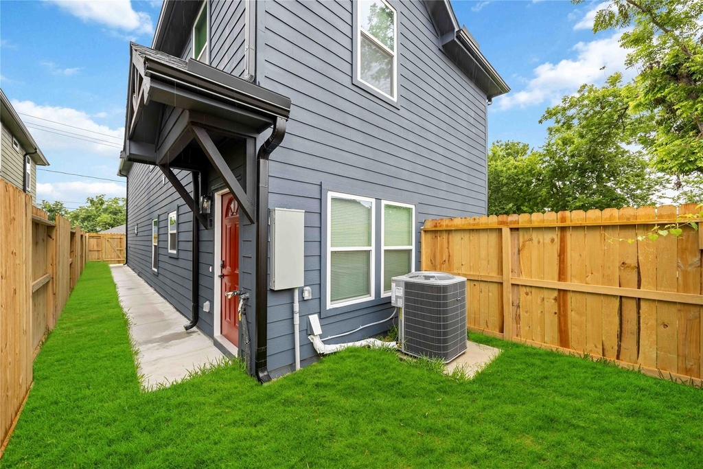 7946 Fields Street - Photo 16