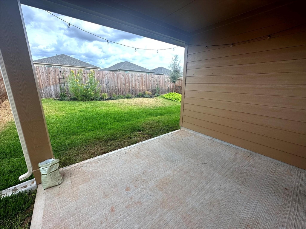 7072 Silverleaf Oak Street - Photo 15