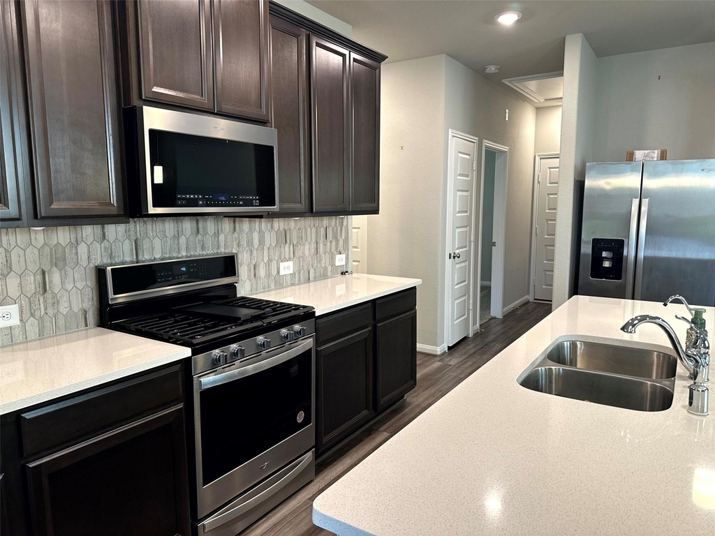 7072 Silverleaf Oak Street - Photo 4
