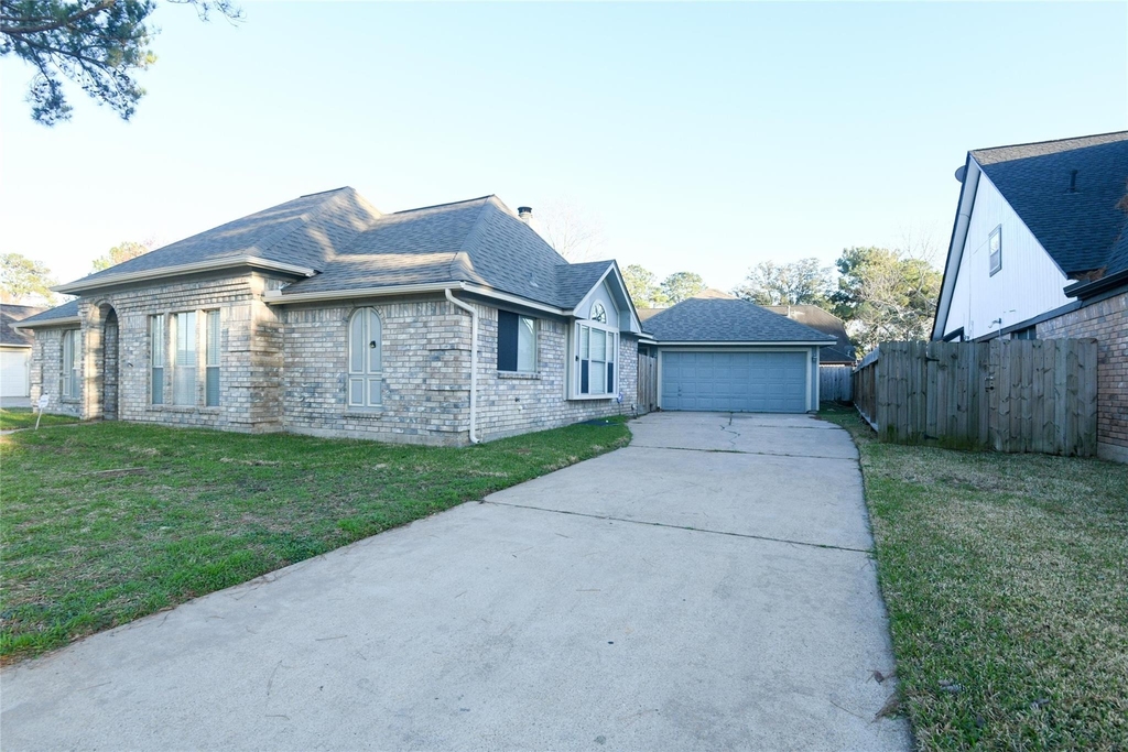 14819 Chetland Place Drive - Photo 15