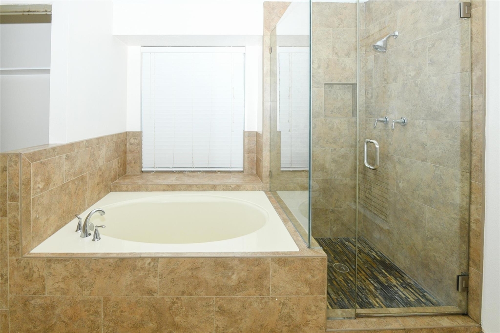 14819 Chetland Place Drive - Photo 10