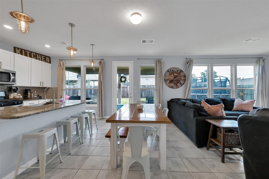 1127 Littleton Court - Photo 13