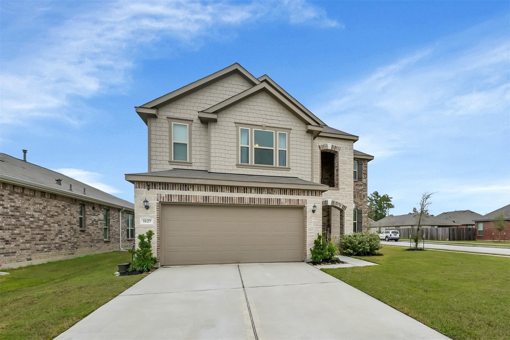 1127 Littleton Court - Photo 0