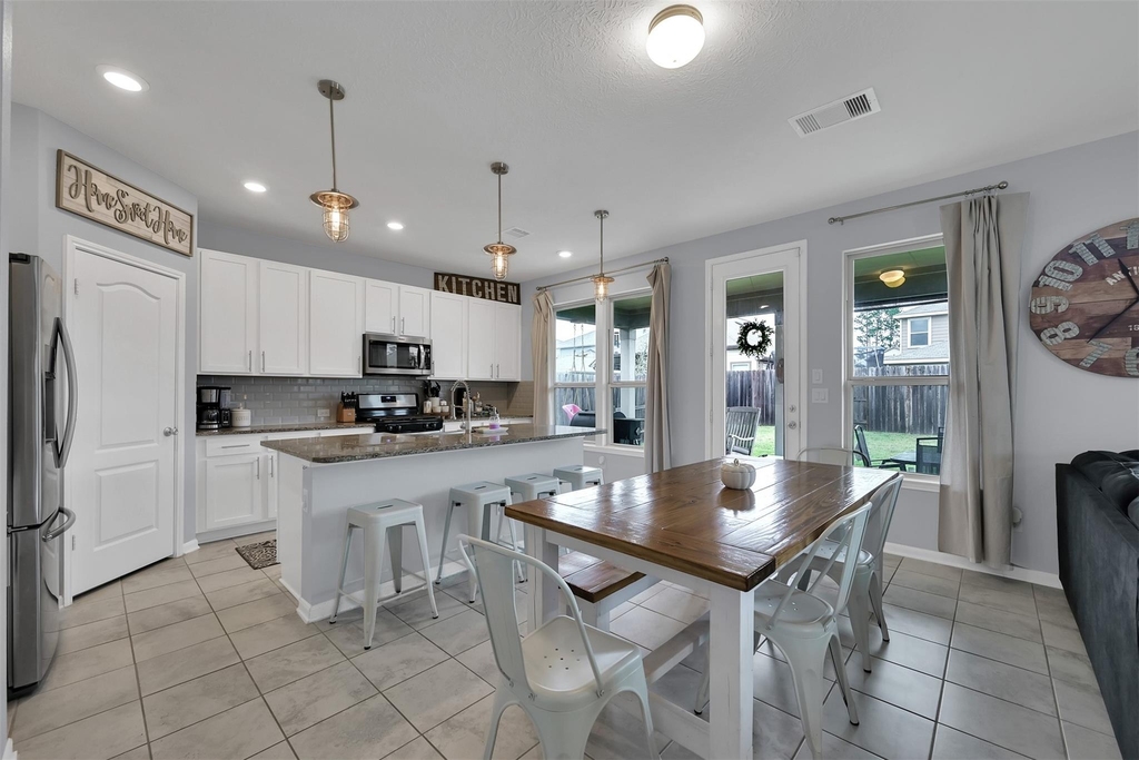 1127 Littleton Court - Photo 12