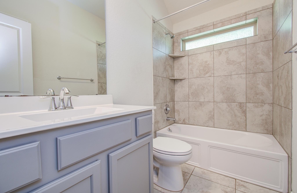1011 Veer Drive - Photo 4