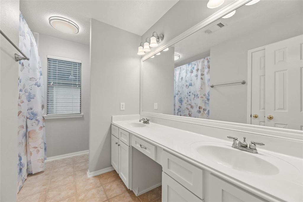 16315 Madewood Street - Photo 25