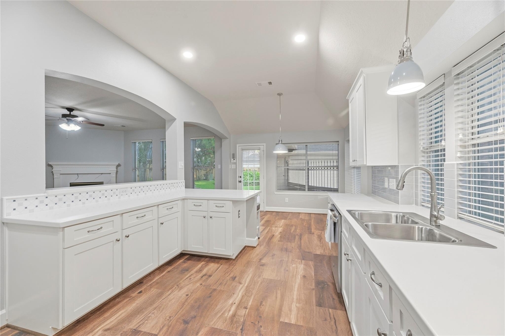16315 Madewood Street - Photo 11
