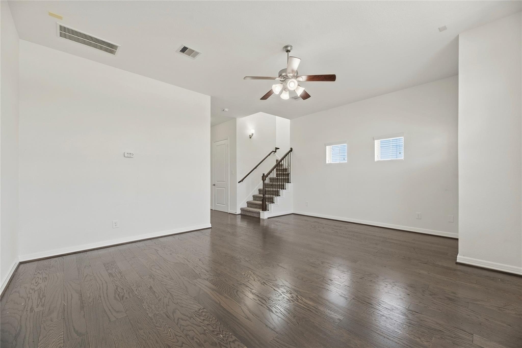 9679 Towne Lake Parkway - Photo 6