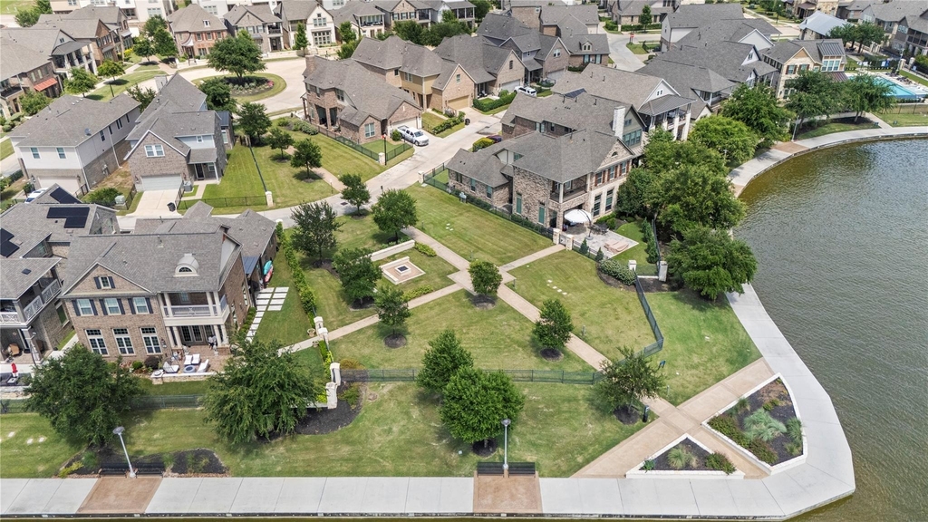 9679 Towne Lake Parkway - Photo 24