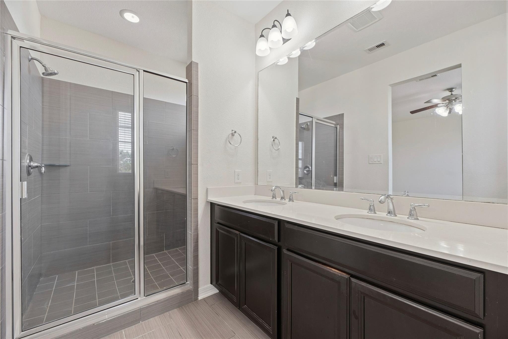 9679 Towne Lake Parkway - Photo 15
