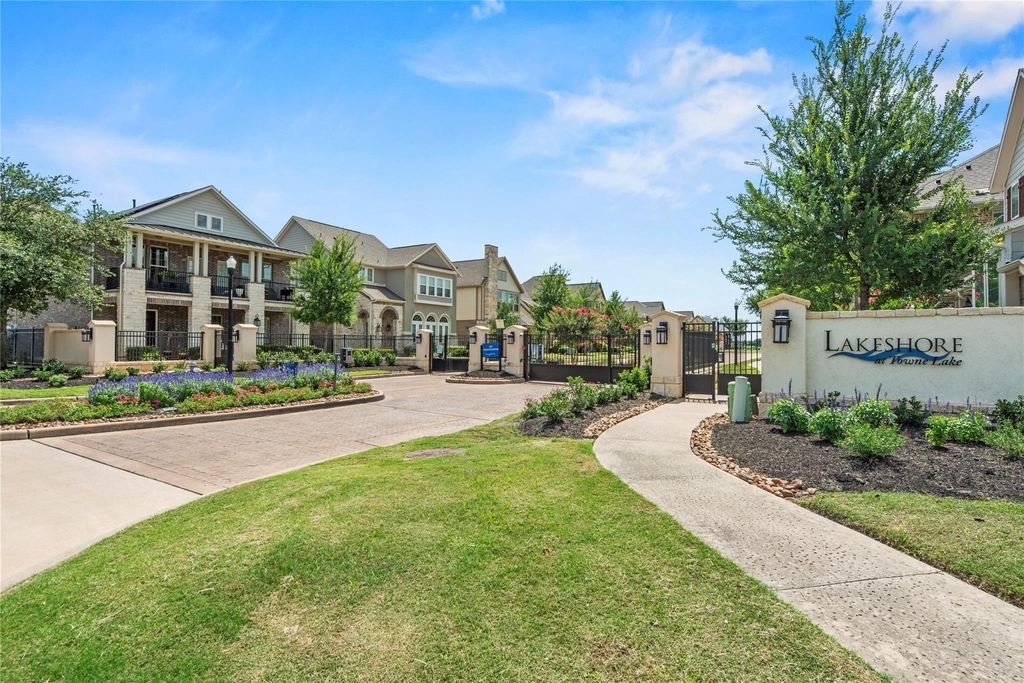 9679 Towne Lake Parkway - Photo 27