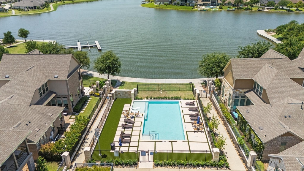 9679 Towne Lake Parkway - Photo 22