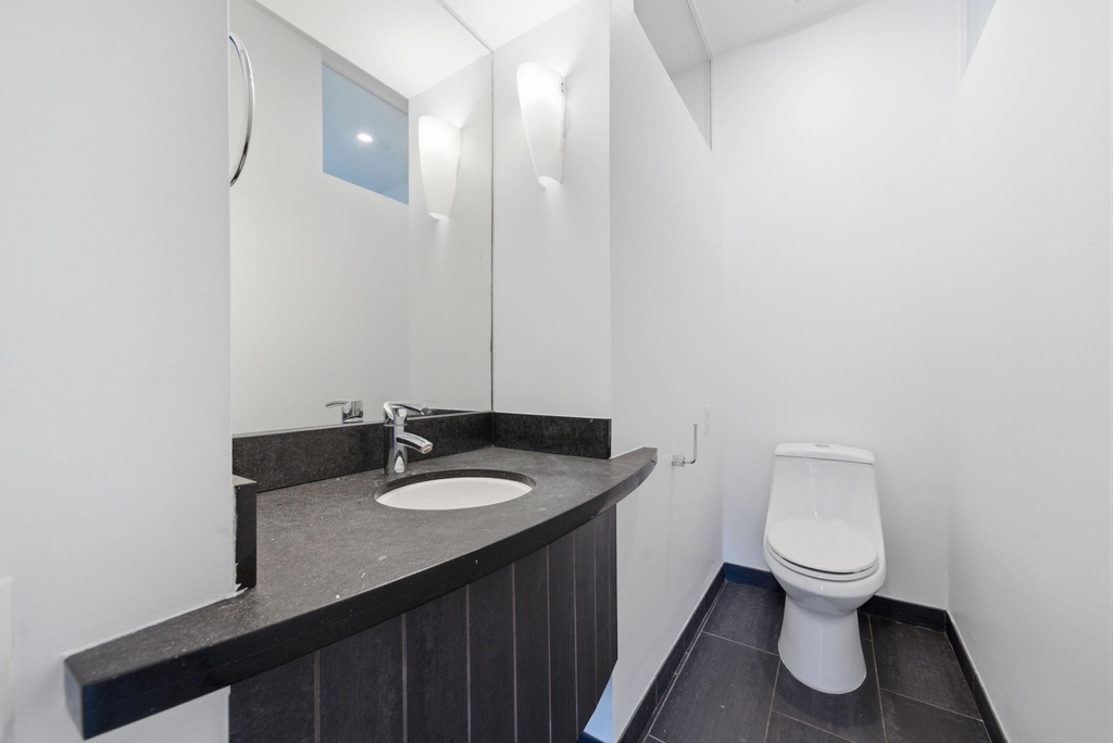 7002 Newcastle Street - Photo 10