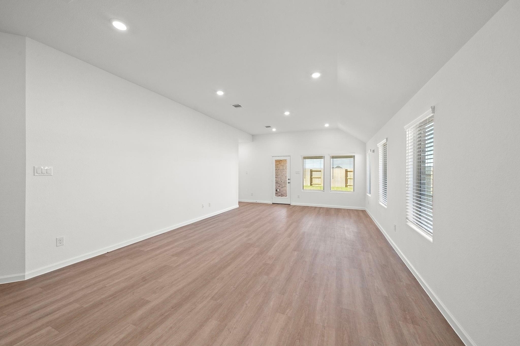 4823 Shimmer Side Drive - Photo 5