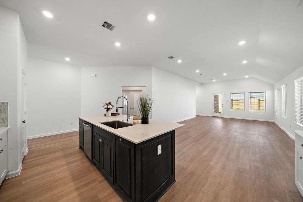 4823 Shimmer Side Drive - Photo 2