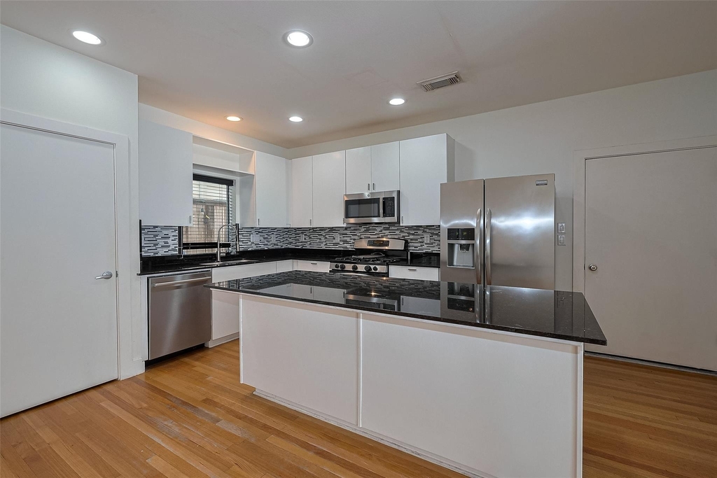 4331 Eigel Street - Photo 15