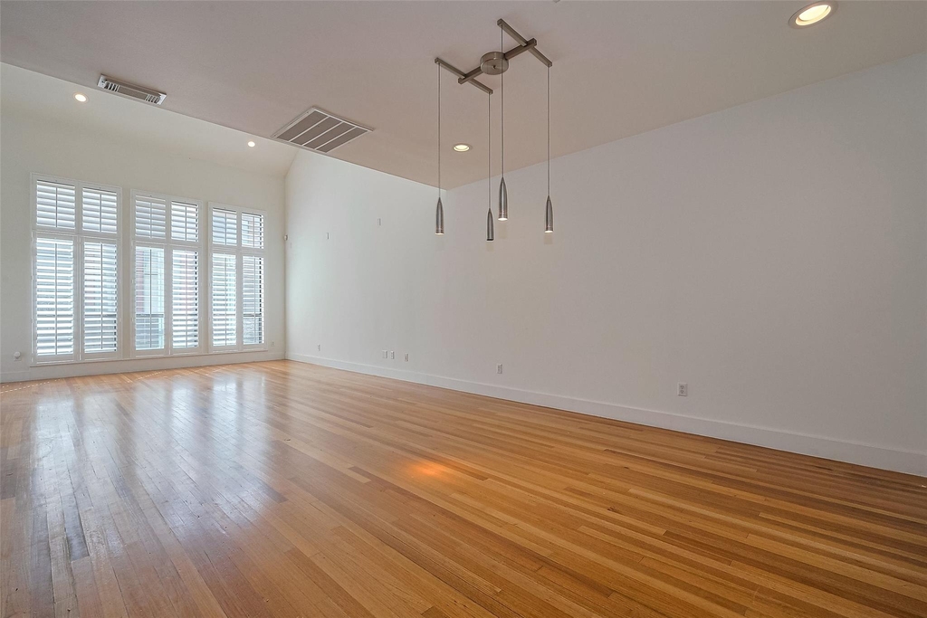 4331 Eigel Street - Photo 8
